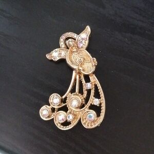 Vintage Angel Brooch Pin AB Aurora Borealis Rhinestone Goldtone Unisex